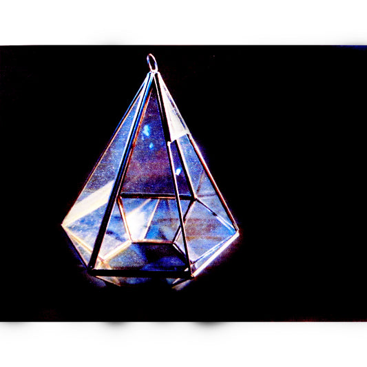 Piramide De Cristal Negro
